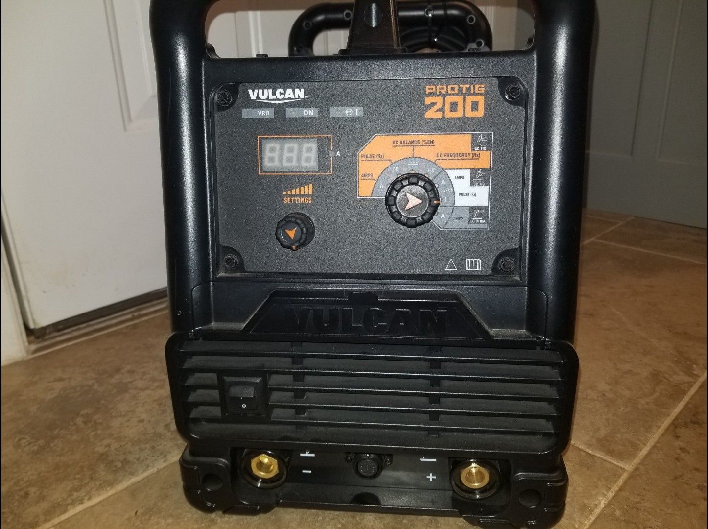 Vulcan ProTig 200 Welder for Sale in Grayson, GA OfferUp