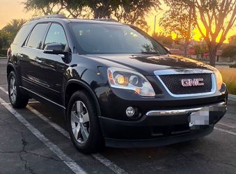 2011 GMC Acadia SLT AWD – Clean, Loaded & Runs Excellent!