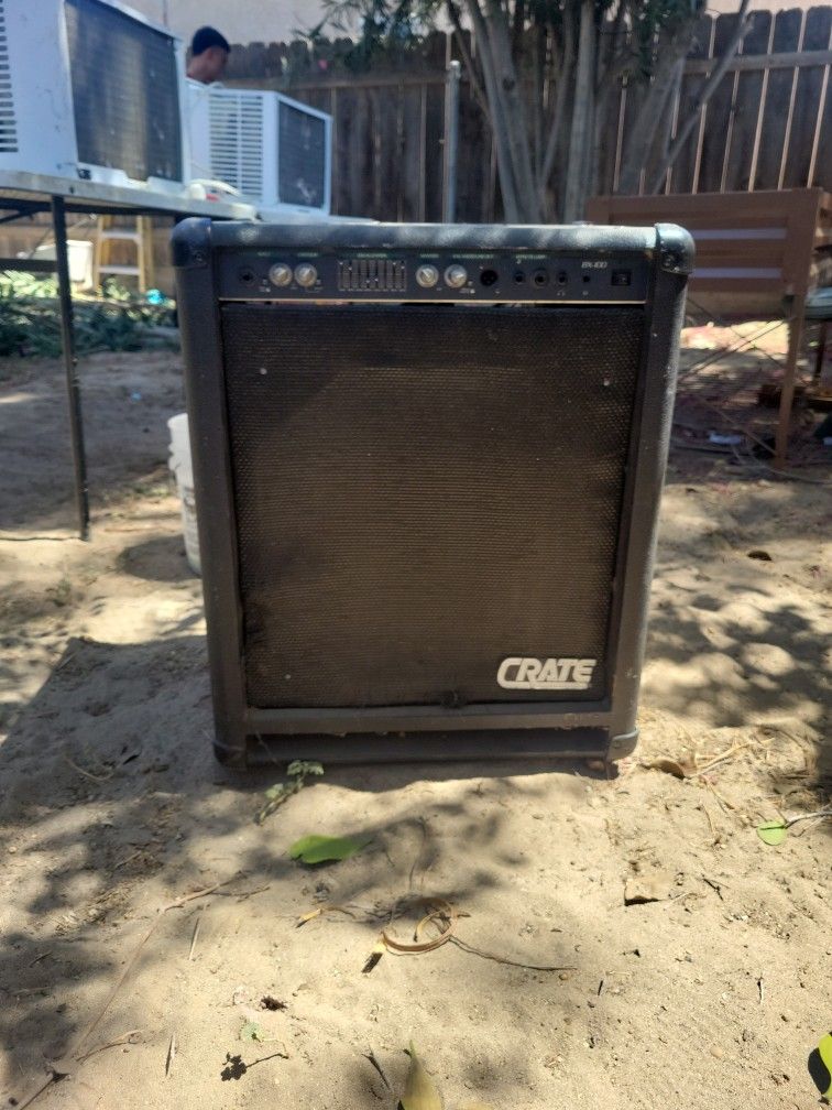 Crate Bass Amp