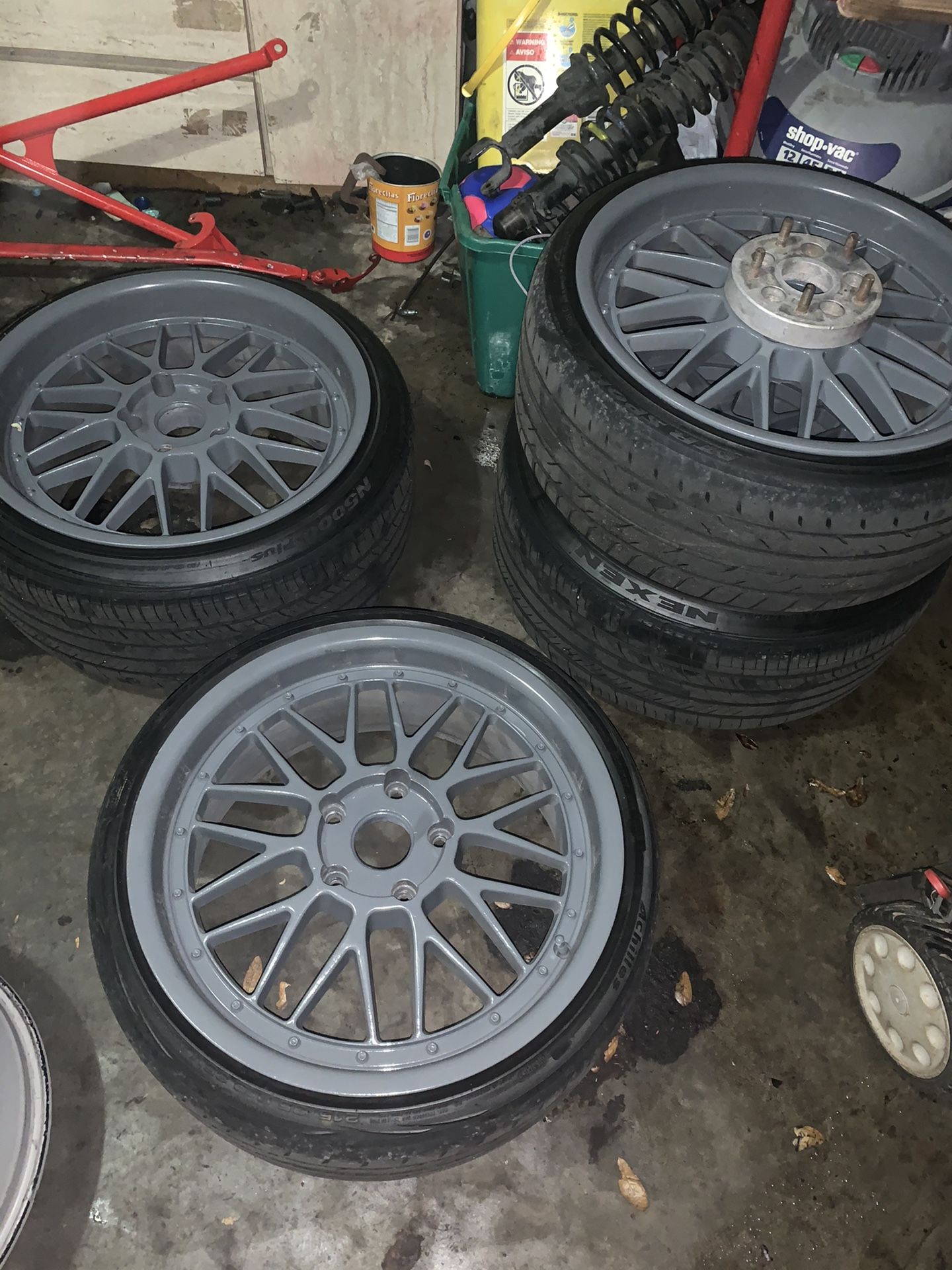 215/45/19 fronts back are 245/35/19