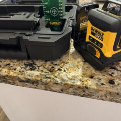Dewalt 20 volt 3-360 line laser