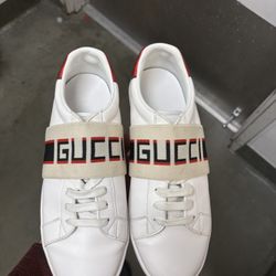 Gucci aces size 10