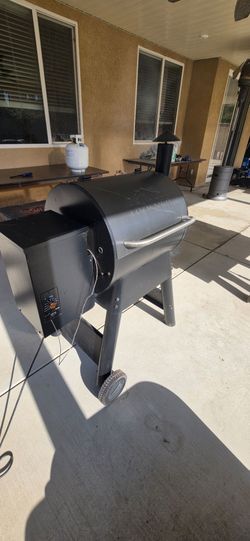 Traeger Mesa 20 Wood Pellet Grill