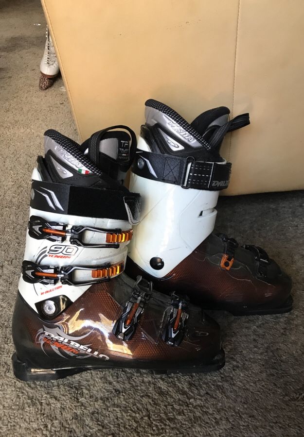 Dalbello Venom 90 Ski Boots size 29.5 Normal wear, great condition