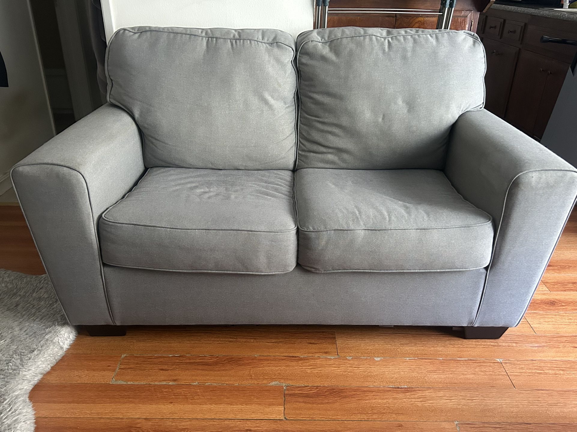 Love Sofa
