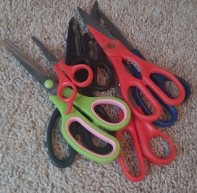 Scissors 