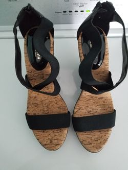 Charles by David black wedges very cute stylish summer wedges size 10