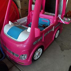 Barbie camper Power wheels 