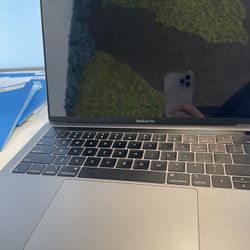 MacBook Pro 2019 Like New 13in