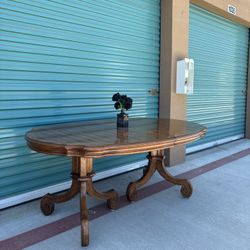 Thomasville Mediterranean Style Oval Walnut Extendable Dining Table •FREE DELIVERY•