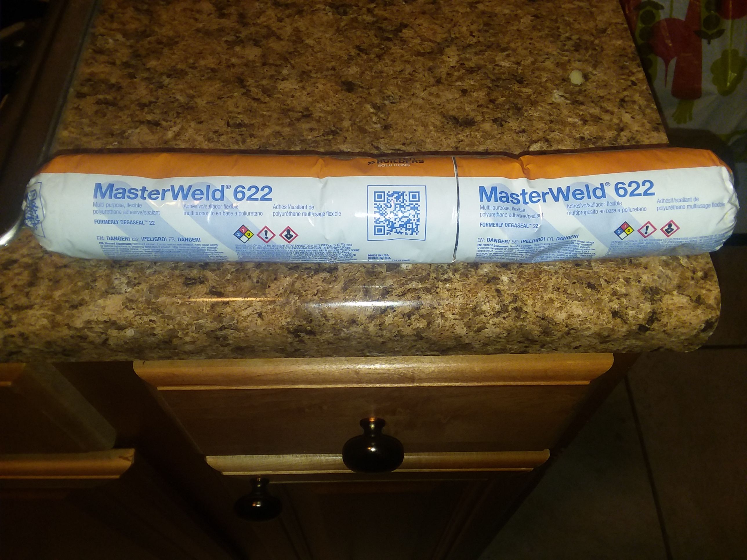 MasterWeld 622 polyurethane adhesive/ sealant