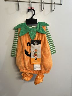 Pumpkin 0-6M $8 New