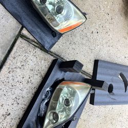 Lexus Gx470 headlight