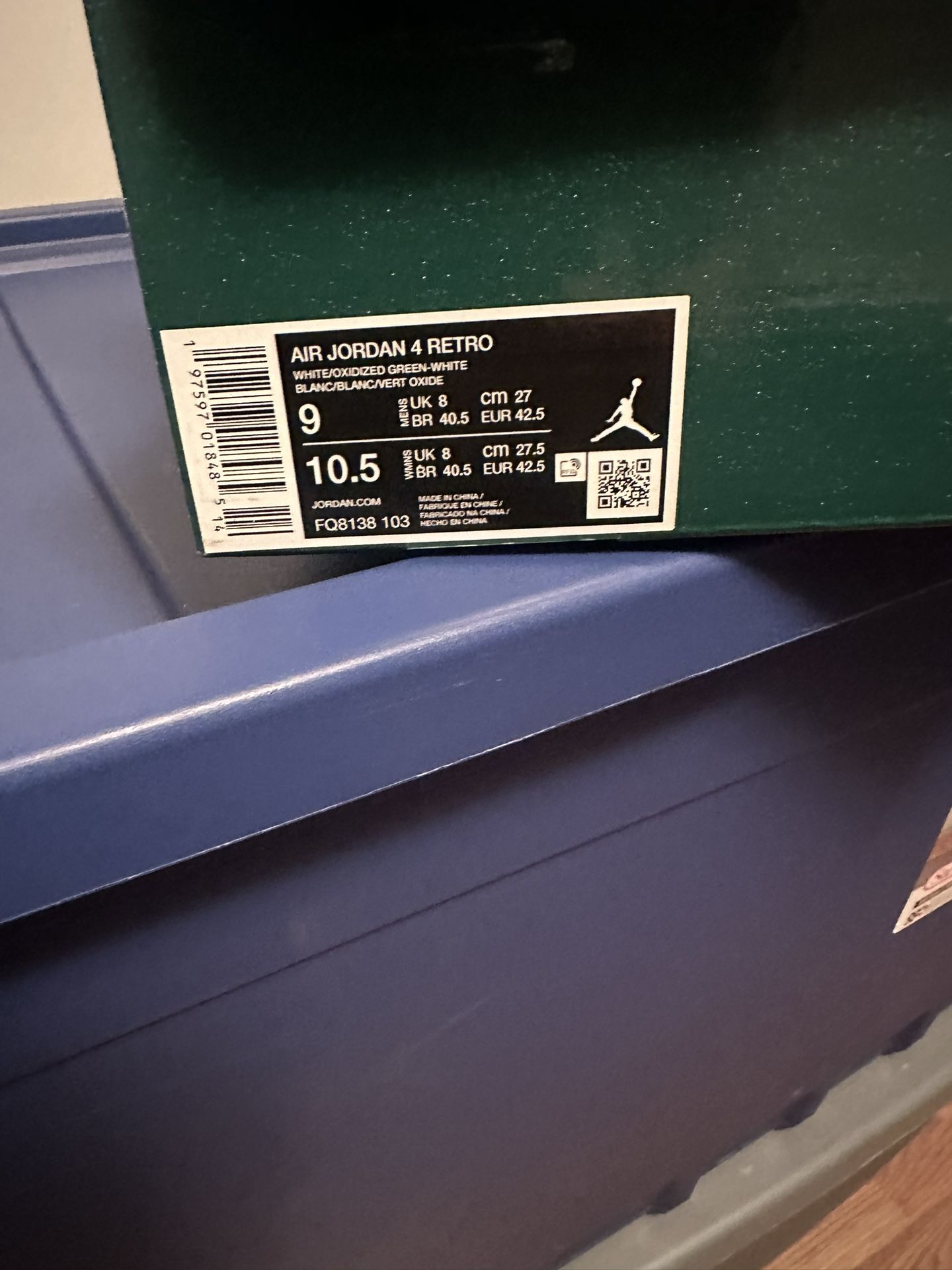 Air Jordan 4 Retro. Green And White