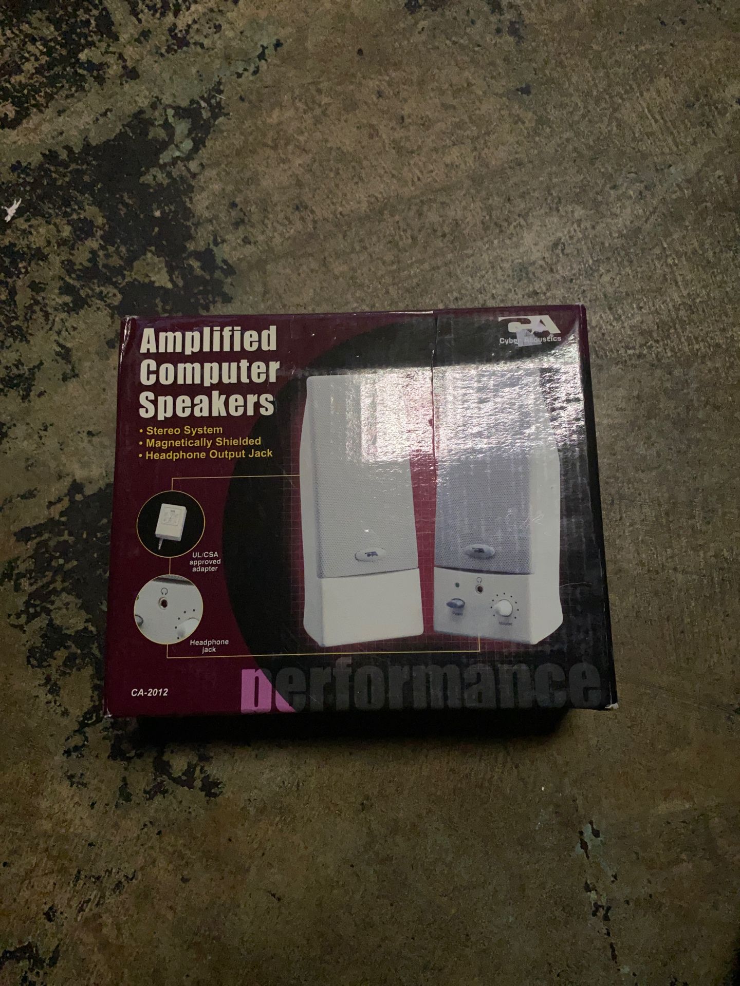 Amplified Computer Speakers