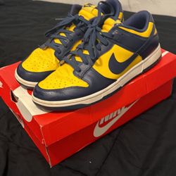 Nike Dunk Low 'Michigan' 2021