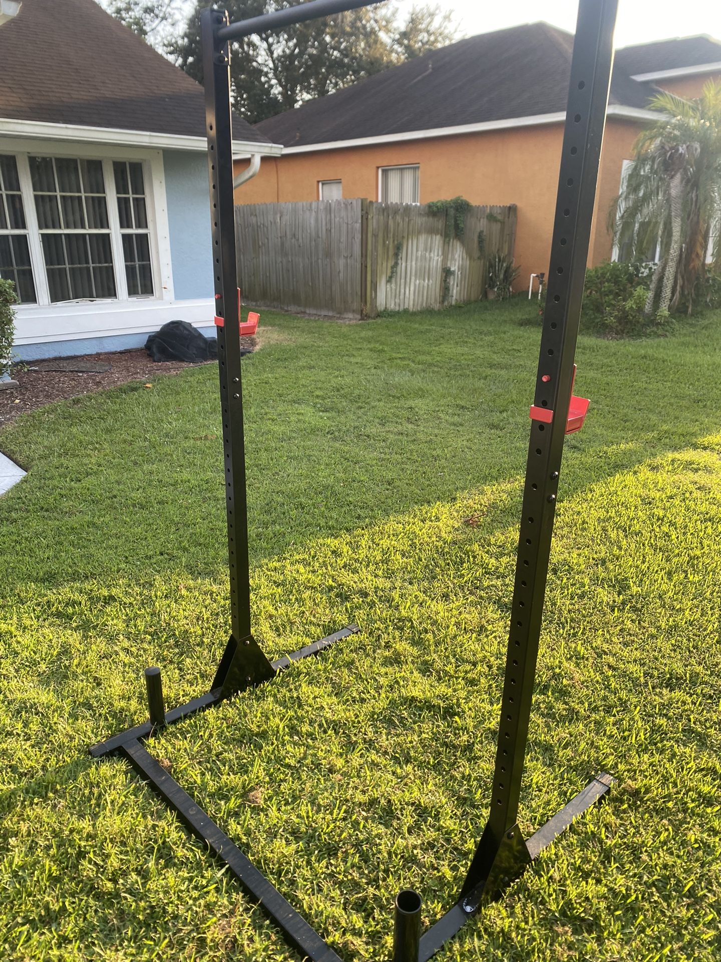 Pull-up Bar/Squat Rack