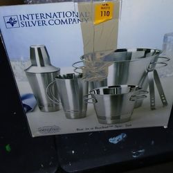 Glass Wear And Drink Mixer