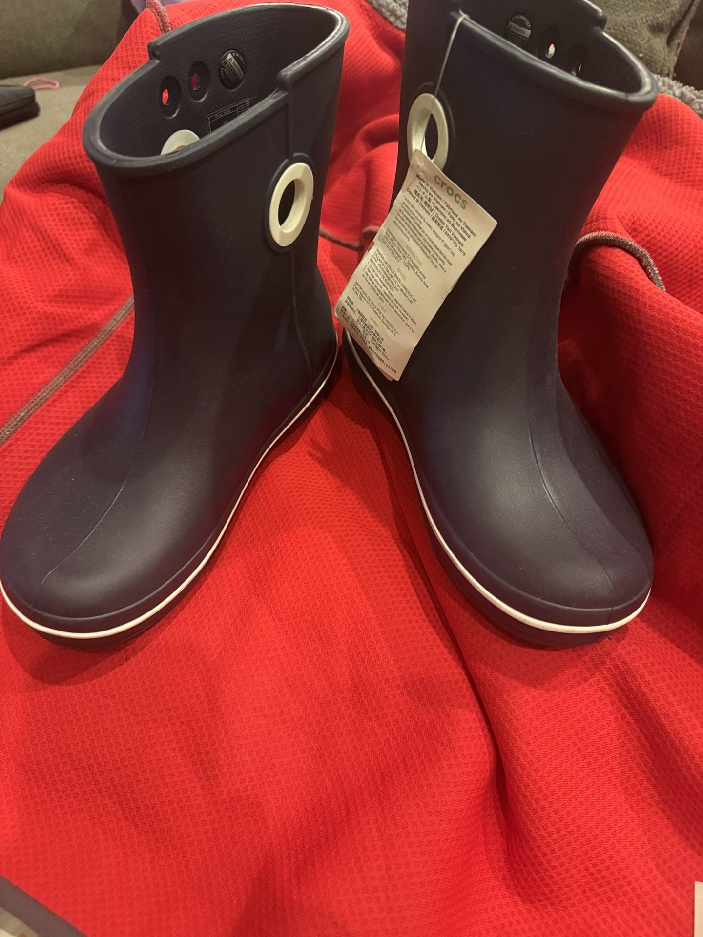 NWT Croc Boots In Dark Blue Size W3