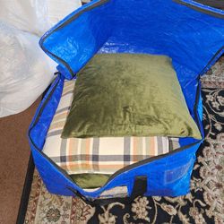 Free sofa pillows and king size blanket