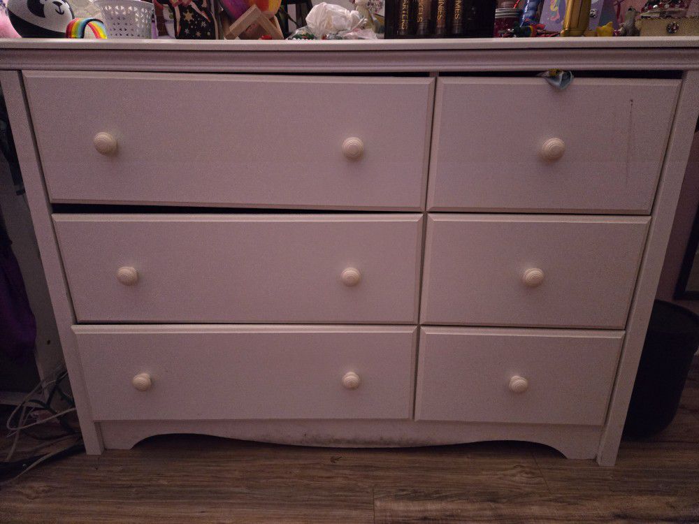 South Shore Angel Dresser with 6 Drawers, Pure White