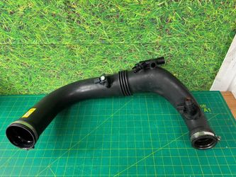 12-16 Mercedes SLK250 R172 Air Intake Duct Hose Tube Pipe OEM