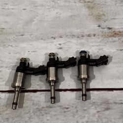 3X Genuine OEM FUEL INJECTORS 1(contact info removed) CAMARO TRAVERSE GMC ACADIA CTS STS 3.6L