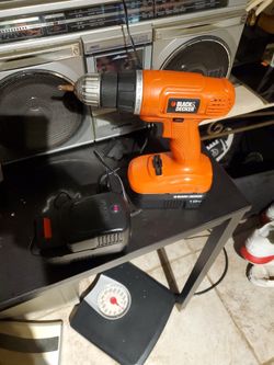Drill 2 Battery  And Charger   60.00 Cash  Or Venmo