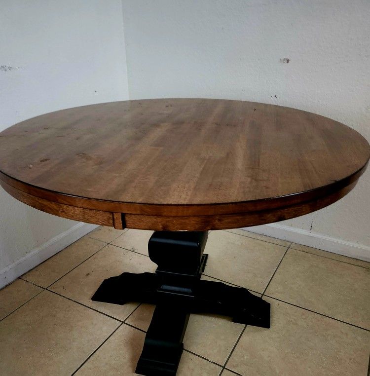 Solid Wood Round Pedestal Dining Table 