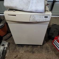 Whirlpool Dishwasher 