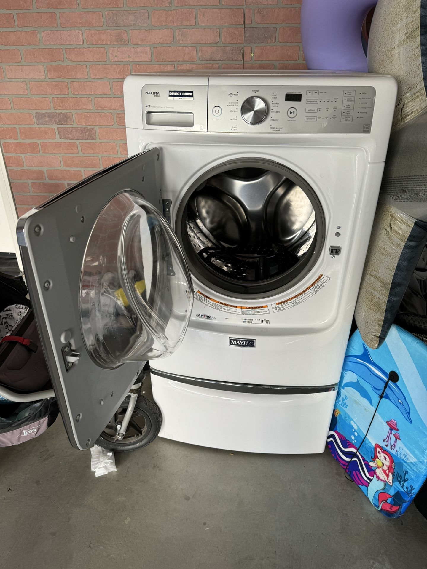 Maytag Front Load Washer With Pedistal for Sale in Temecula, CA OfferUp