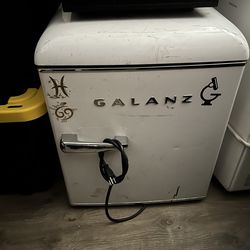 Mini fridge