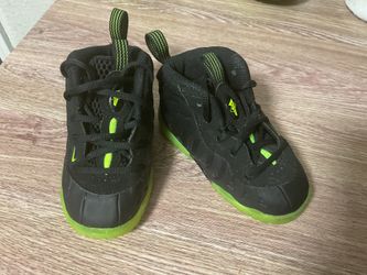 Nike Toddlers' Little Posite One Black/Volt- Size 5c