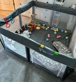 Playpen foldable