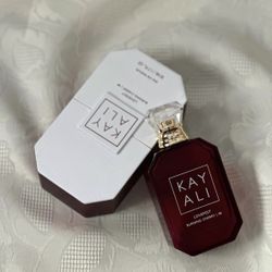 Kayali Lovefest Burning Cherry 🍒 50ml