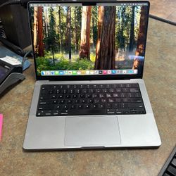 Apple MacBook Pro 2023 