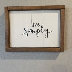 Live Simply Sign