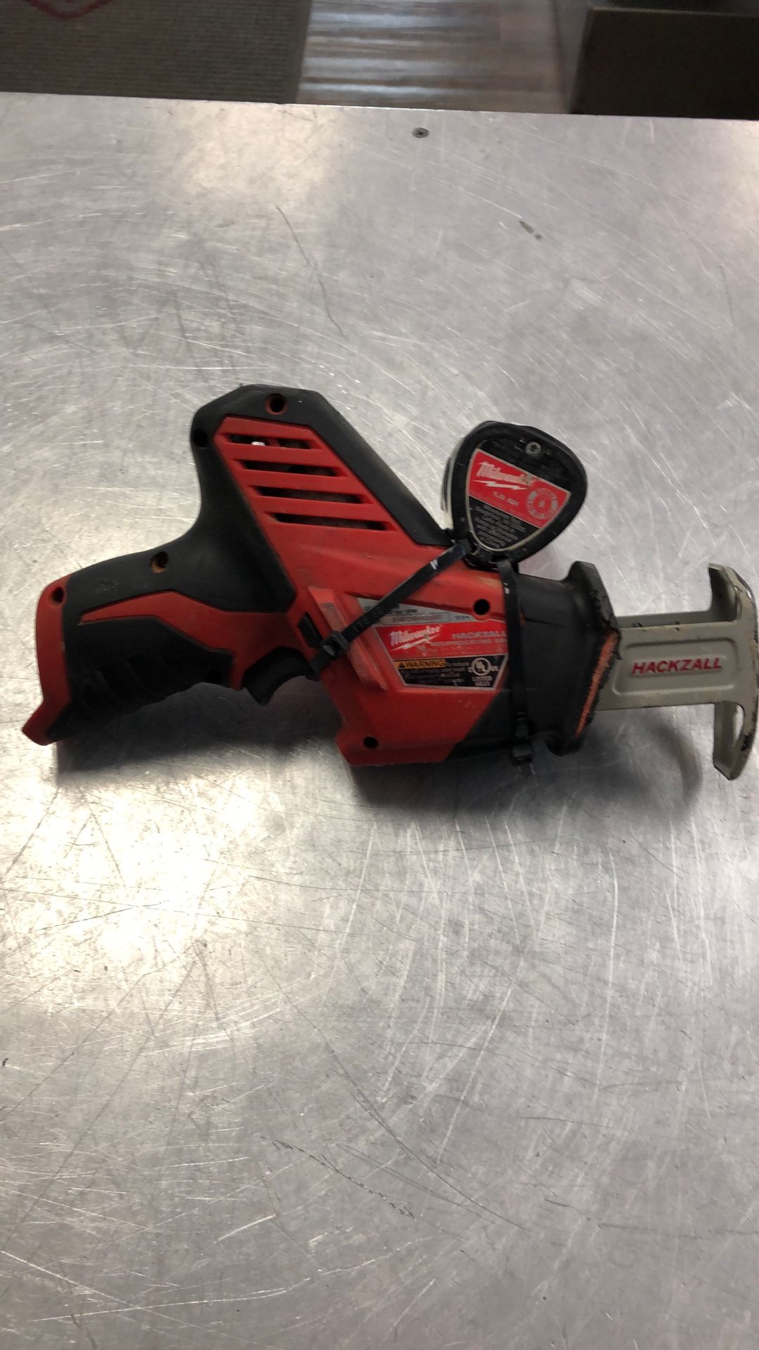 1003 Milwaukee 2420-20 Hackzall /w One M12 Battery 023993