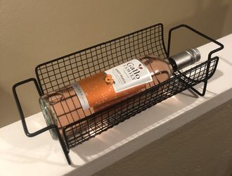 Single wine rack