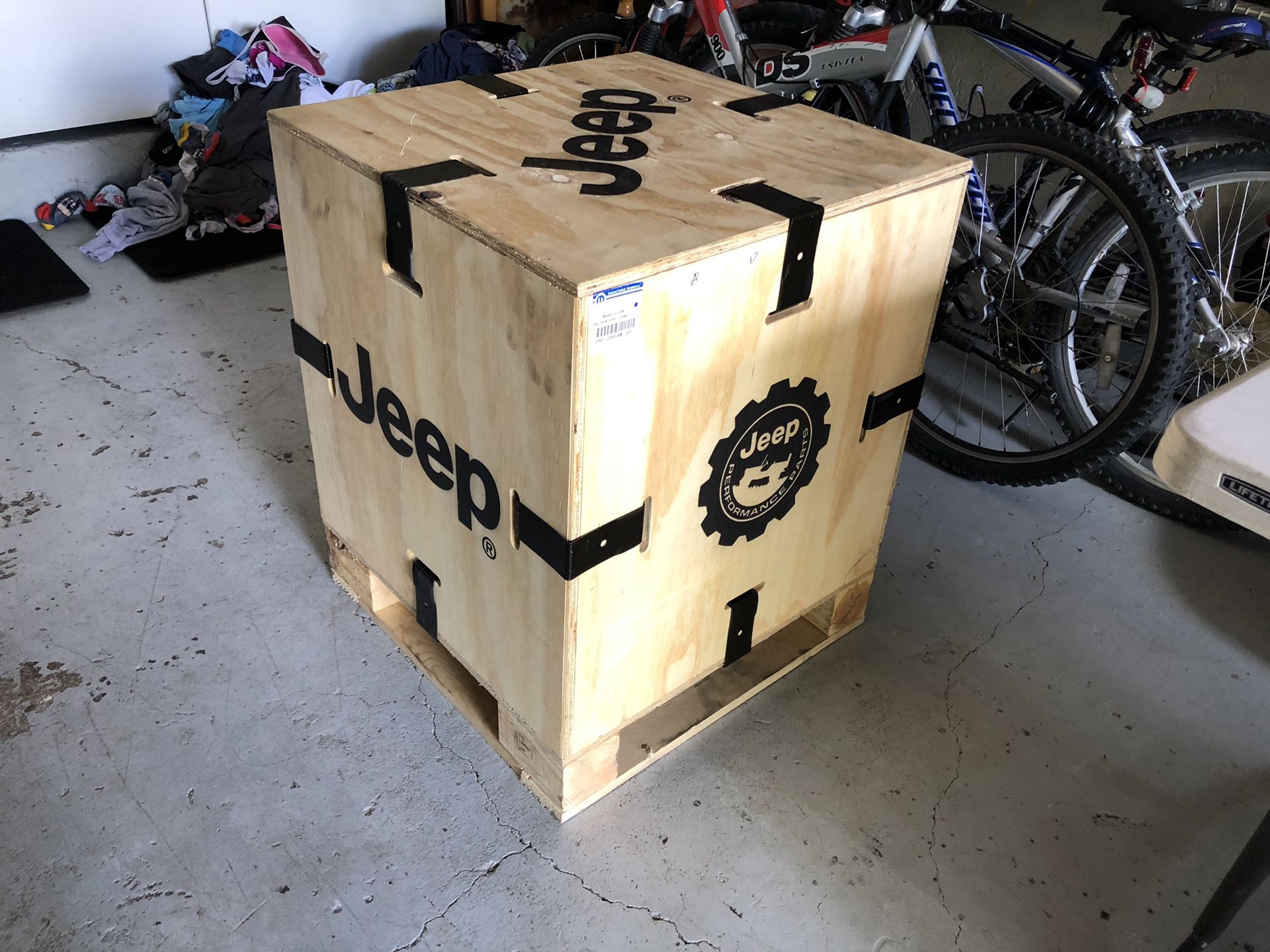 2019 Jeep Wrangler JLU Factory Mopar Crate box only 200 for Sale in