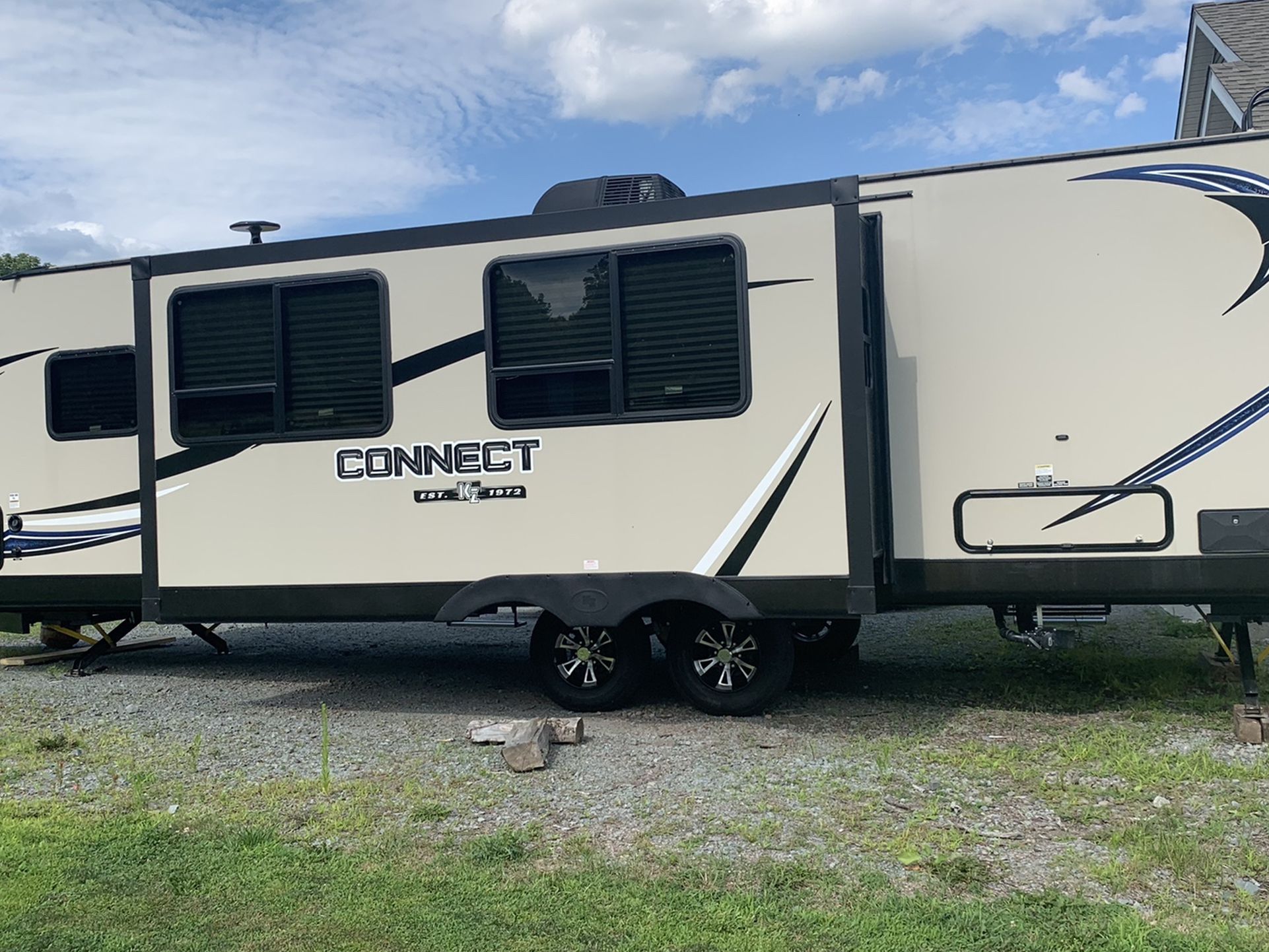 Photo 2019 KZ CONNECT BH281 Platinum Wdition