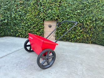 Earthway Walk-Behind Broadcast Spreader