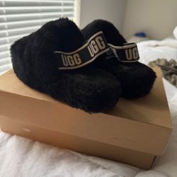 Black UGG Slippers – Women’s Size 8