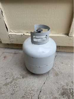 Propane. Tank.  50/100. Full.  $30