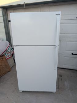 Whirlpool Fridge. can deliver