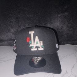 New Era Los Angeles Dodgers MLB Snapback Cap Black Adjustable Rose Patch