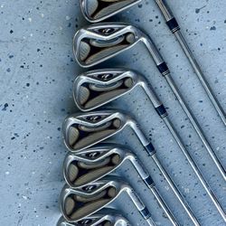 TaylorMade R7 Golf Iron Set