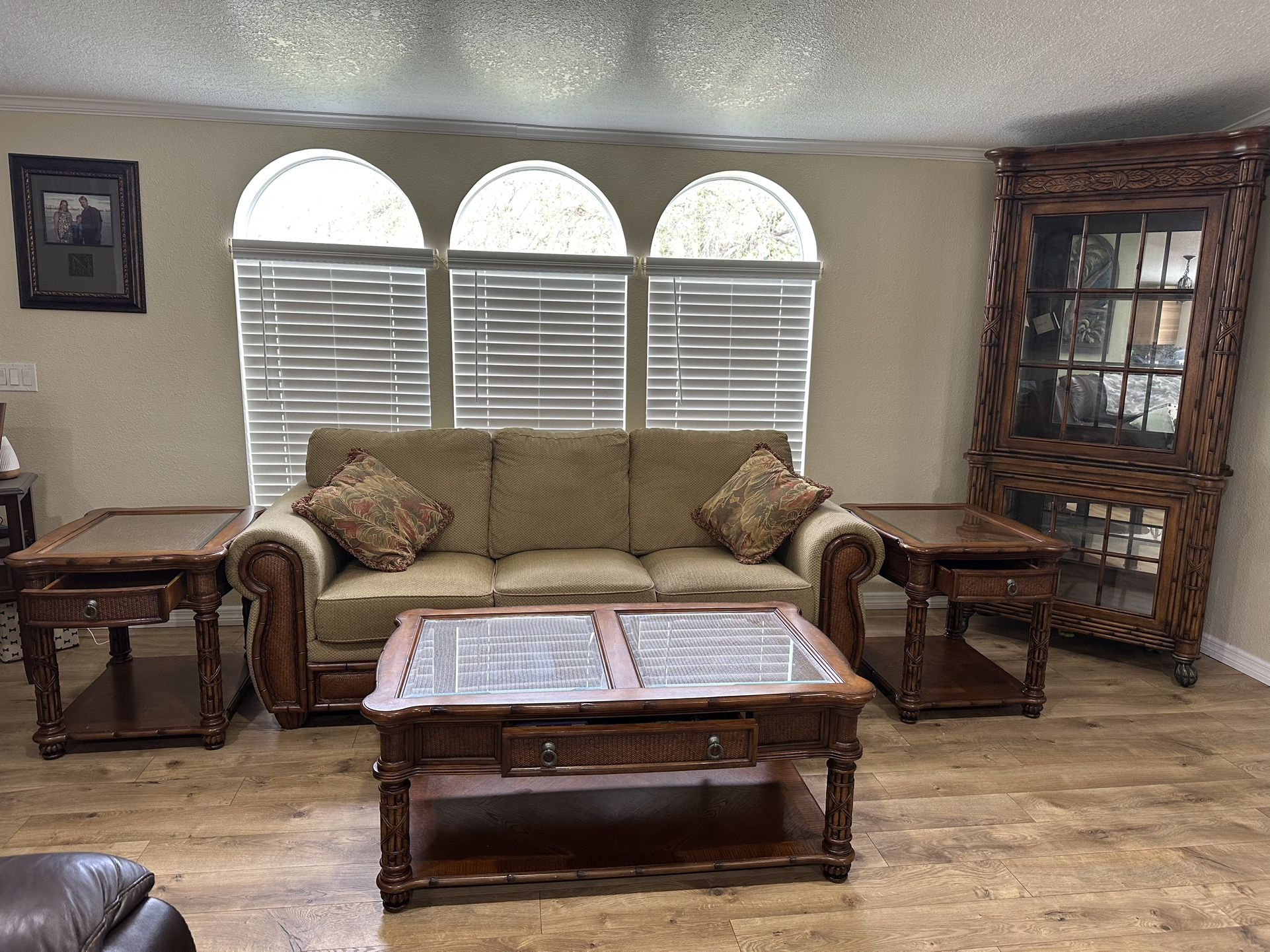 Tropical Living Room Furniture Set