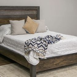 Queen Platform Bed  Real Wood