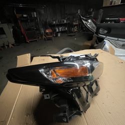 Mazda 3  right side headlight